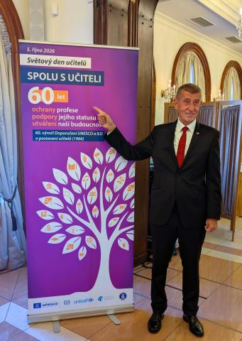 Světový den učitelů společně s odboráři oslavil i premiér Andrej Babiš.